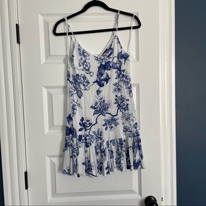 Lulu’s blue and white dress